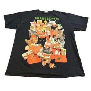 Christmas T-Shirt Cats Presents Ugly Christmas Shirt Size Large